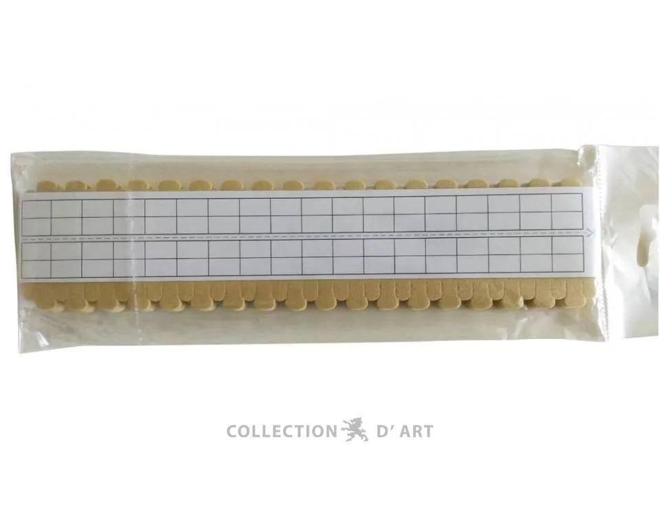 Floss / thread organiser with 2 labels by Collection D’art